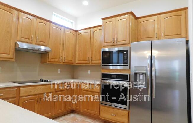 100 SILVER BELL CIR