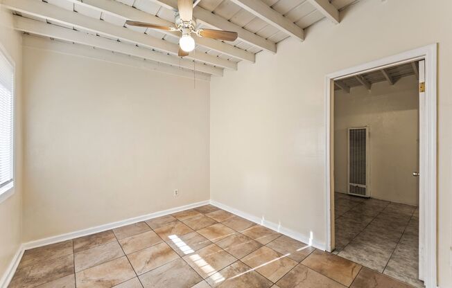 709 E 108th