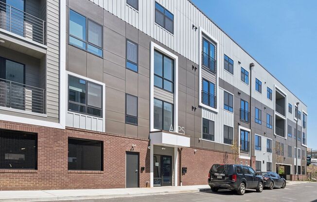 1 bed, 1 bath, 590 sqft, $1,540, Unit D210