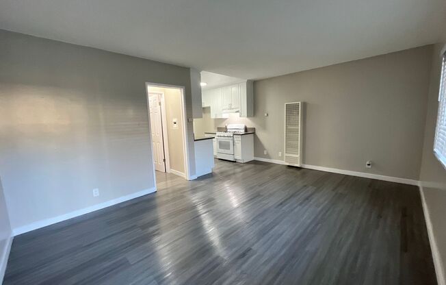 Studio, 1 bath, $1,575, Unit H