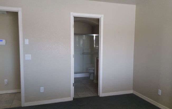 3 beds, 2 baths, $1,700