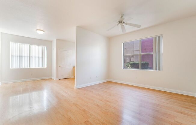 Move-in ready 2-bedroom 2-bath condo in the gated Coronado Palms community!