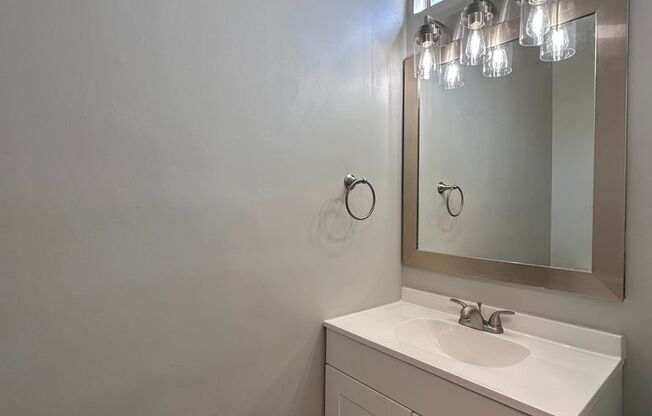 2 beds, 1.5 baths, 1,010 sqft, $1,575, Unit 71H