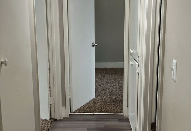 2 beds, 1 bath, 896 sqft, $2,195, Unit 107