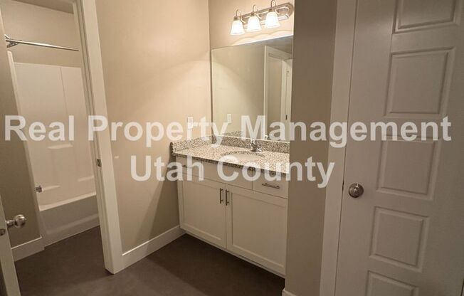 3 beds, 2.5 baths, $1,775