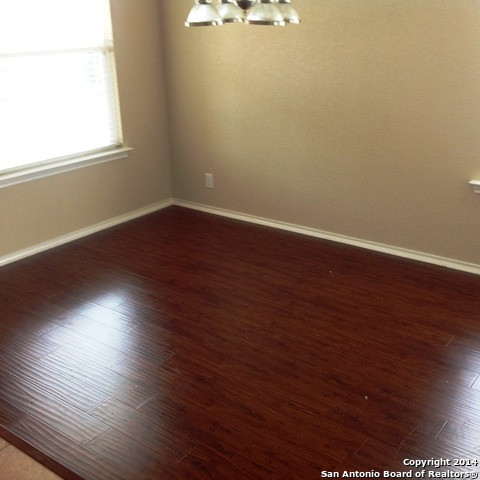 Clean Home Close to Randolph AFB (Converse)