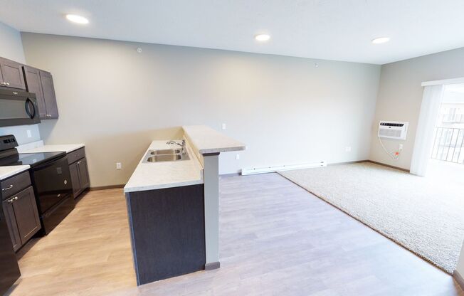 1 bed, 1 bath, 625 sqft, $755, Unit 321-2220