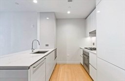 1 bed, 1 bath, 622 sqft, $5,950, Unit 532