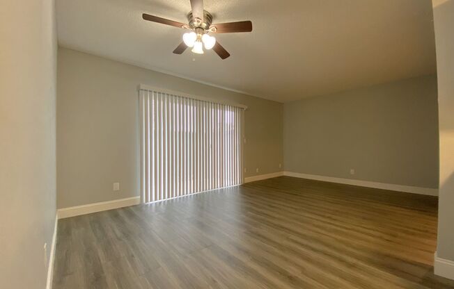 2 beds, 1 bath, 840 sqft, $1,645, Unit RO-97