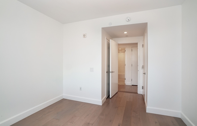 1 bed, 1 bath, 786 sqft, $4,000, Unit 4-H