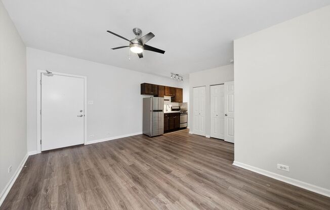 Studio, 1 bath, 321 sqft, $1,295, Unit 4H