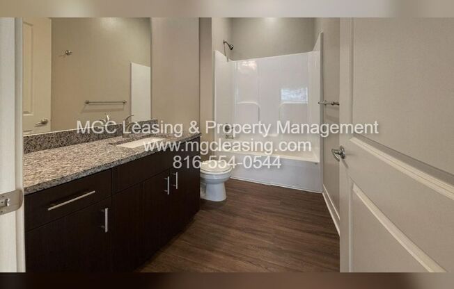 2 beds, 2 baths, 965 sqft, $1,379, Unit 5511-2B NE 80th Ter