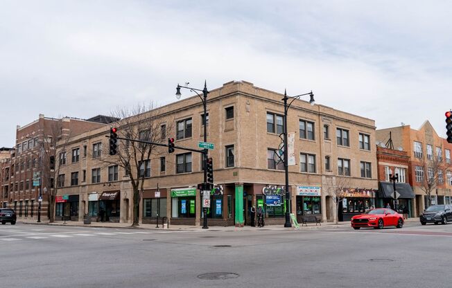 Lawrence & Damen