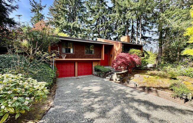 Bellevue Home with A/C and EV Charger