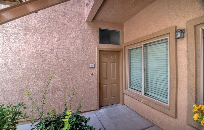 *MOVE-IN READY* LOWER LEVEL 2-BEDROOM 2-BATH CONDO!