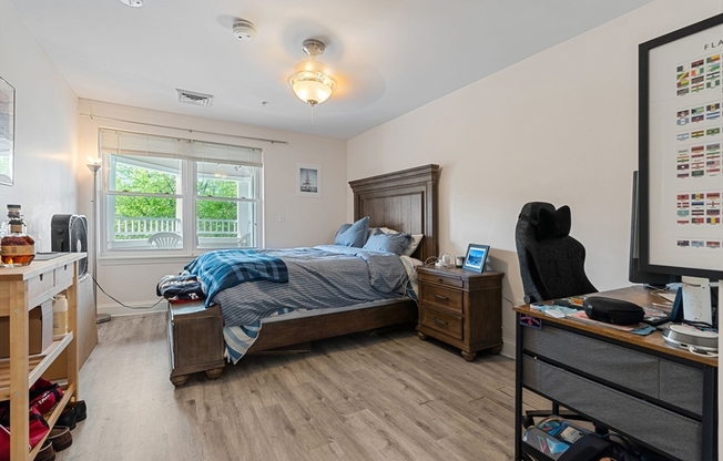 2 beds, 2 baths, 1,170 sqft, $3,650, Unit 204