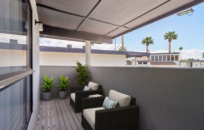 2 beds, 1 bath, 730 sqft, $1,149, Unit 1C