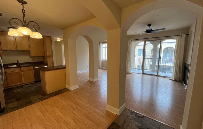 2 beds, 2 baths, $2,150, Unit # 3304