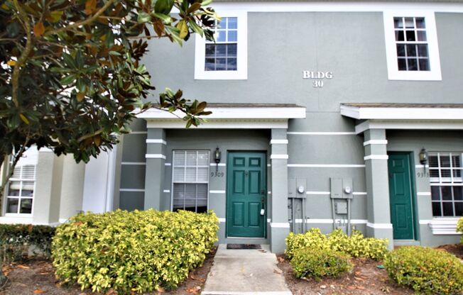 2 bed/2.5 bath, 2 Story Condo in Savannah Pines! AVAILABLE NOVEMBER 18th!