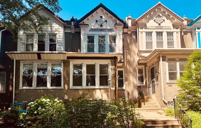 GORGEOUS 4 BEDROOM UNIVERSITY CITY/SPRUCE HILL TOWNHOUSE WITH GARAGE + EXTRA PARKING SPOT