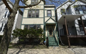 3053 RACINE