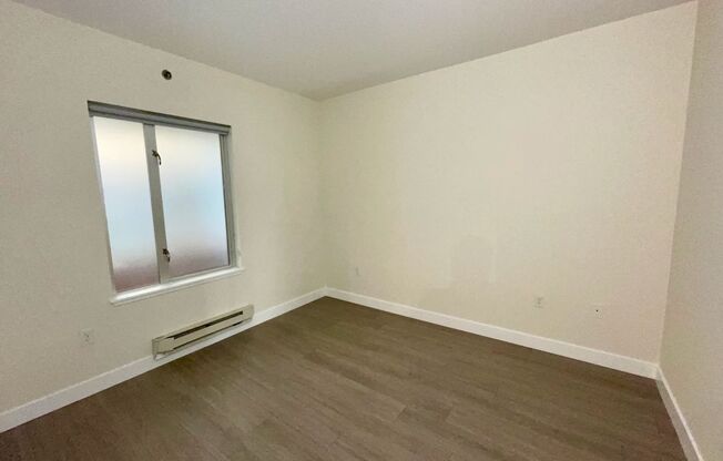 1 bed, 1 bath, 590 sqft, $2,165, Unit 208