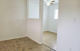 1 bed, 1 bath, 750 sqft, $695, Unit 11