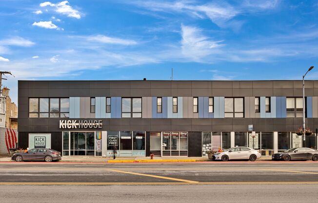 4725 N Western