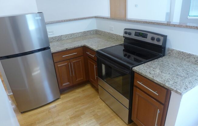 2 beds, 2 baths, 1,250 sqft, $2,850, Unit 05C