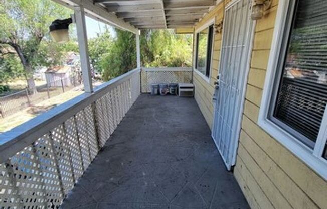 2 beds, 1 bath, $1,800, Unit Apt C