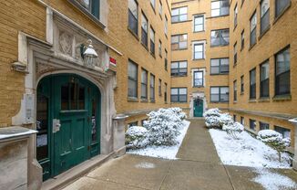 One Bedroom in South Shore