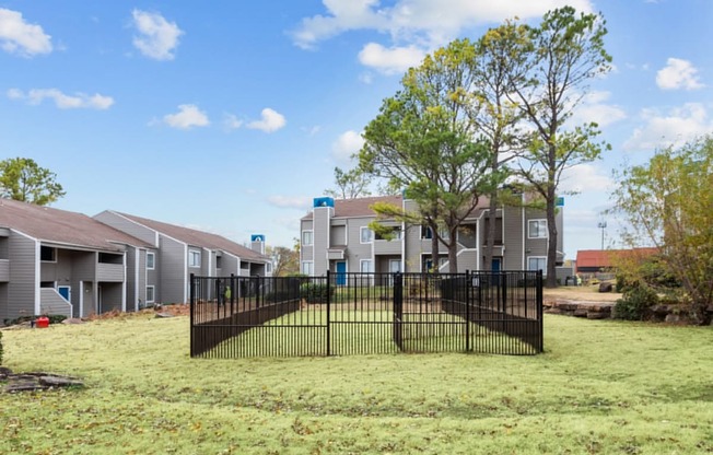the preserve at ballantyne commons apartments with a fence