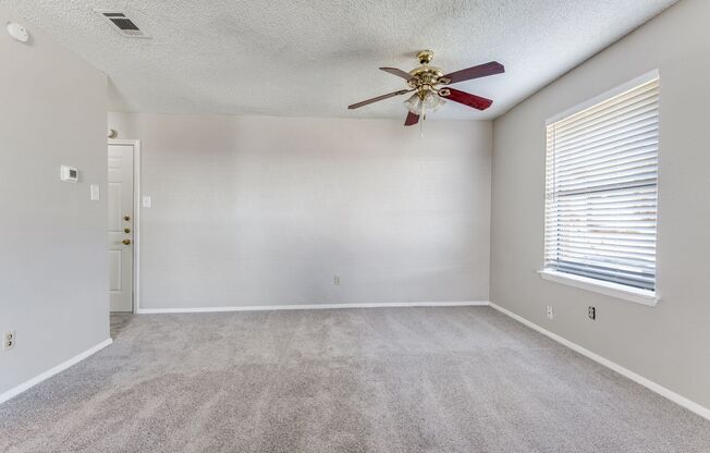 Charming 2-Bedroom Townhome in Irving with Spacious 2-Car Garage