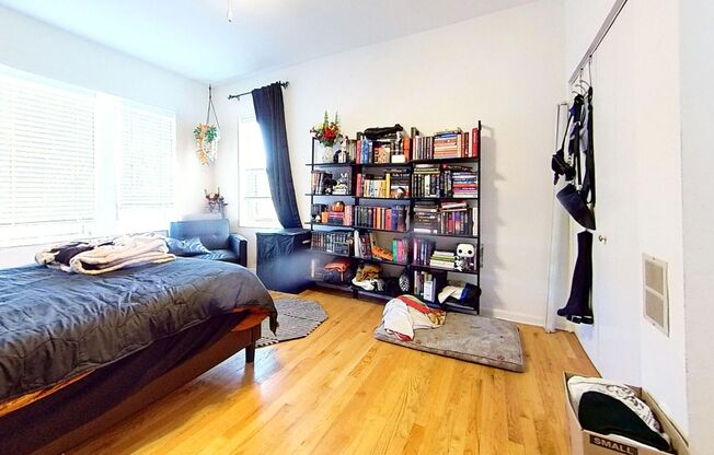 1 bed, 1 bath, 810 sqft, $2,475, Unit 1307 3A