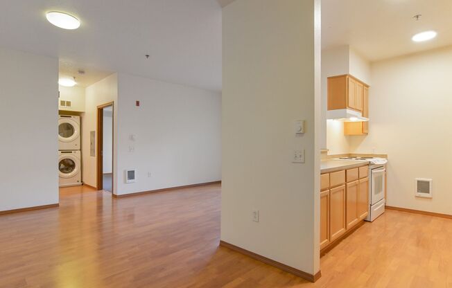 1 bed, 1 bath, $1,400, Unit 105