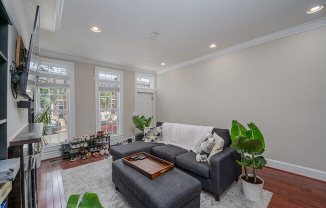 129 W. Ostend St./3 Bedroom, 2.5 Bath in Federal Hill