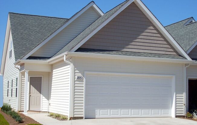 1353SF 2BR 2.5BA w/garage