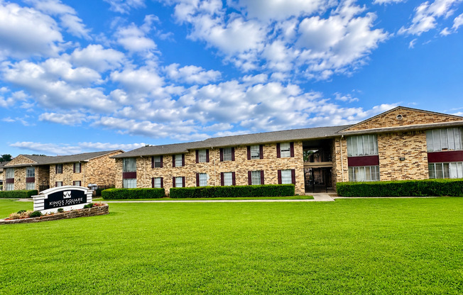 Affordable 1 Bedroom Apartments Starting at $950/Month