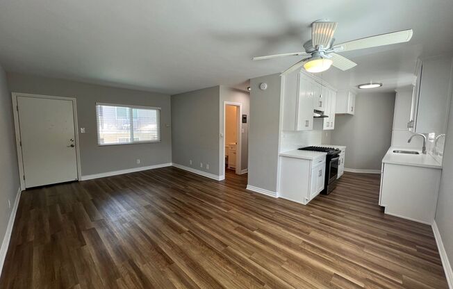 347 Royal Carriage Apartments