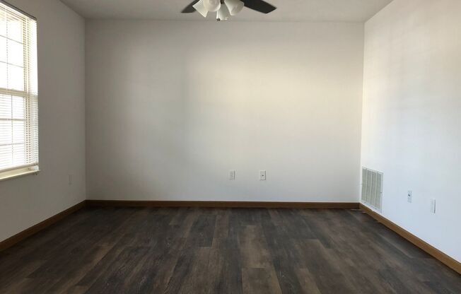 1 bed, 1 bath, 612 sqft, $1,025, Unit 1670-02 PVC