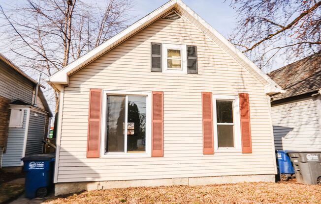 Well maintaned and clean two bedroom home for rent!