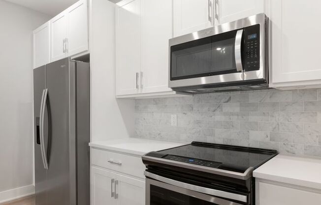 2 beds, 2 baths, $1,750, Unit 100