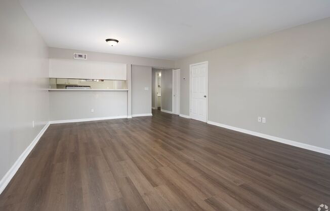 3 beds, 2.5 baths, 1,280 sqft, $1,400, Unit 903