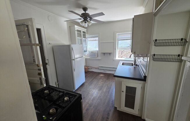 2544 N. Maryland Ave. (Fountain Blue)