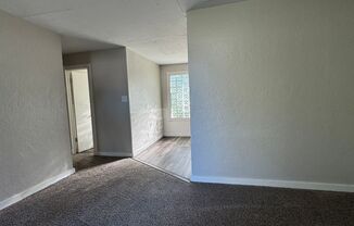 3 beds, 1 bath, $825