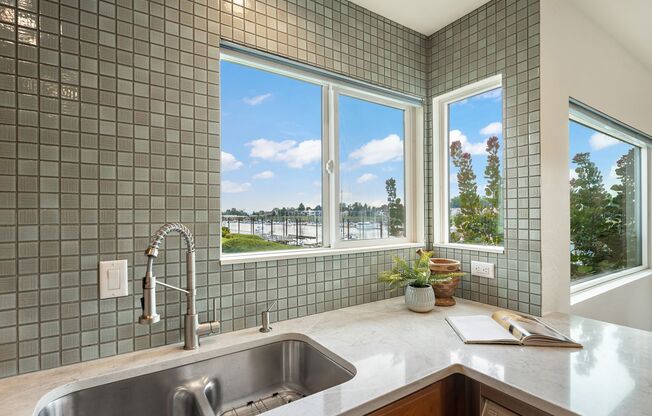 540 N Hayden Bay - Waterfront Living at Hayden Bay