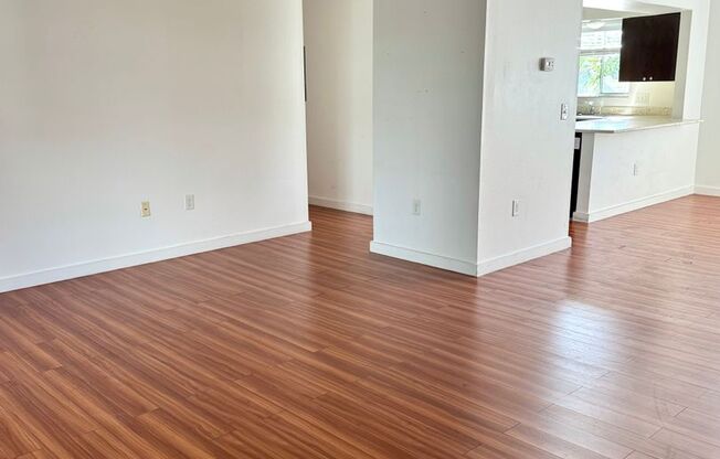 3 beds, 2 baths, 1,205 sqft, $2,275, Unit 062