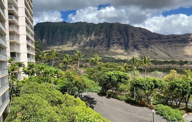 Makaha Valley Towers