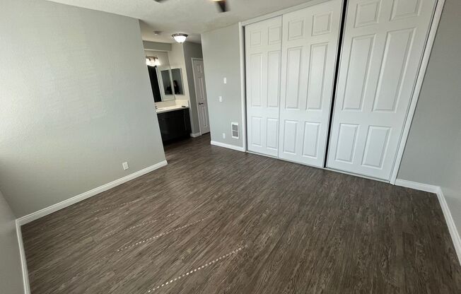 1 bed, 1 bath, 750 sqft, $2,335, Unit 0077