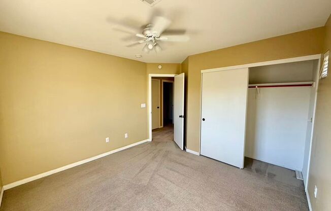 3 beds, 2.5 baths, $1,800